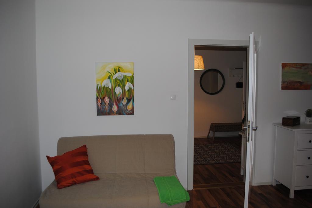 Das Tulpen Apartment Weiden am See Quarto foto